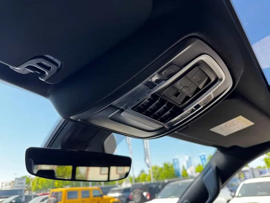 Dodge RAM 1500 Laramie Night Top Ausstattung 3 Jahre G null-photo-28