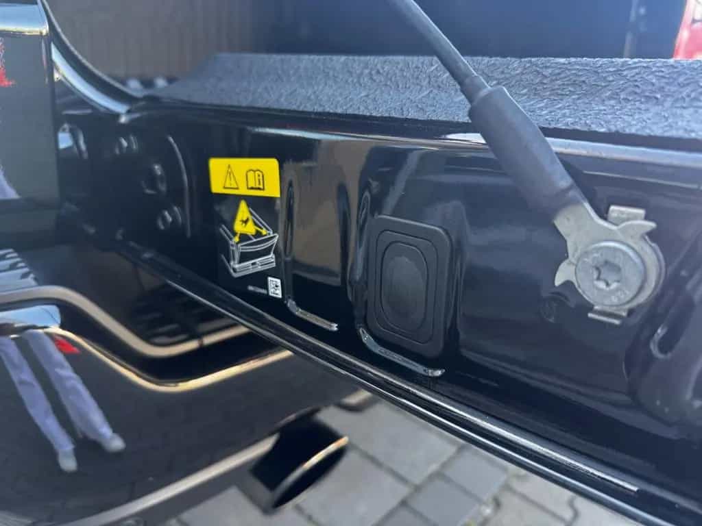 Dodge RAM 1500 Laramie Night Top Ausstattung 3 Jahre G null-photo-7
