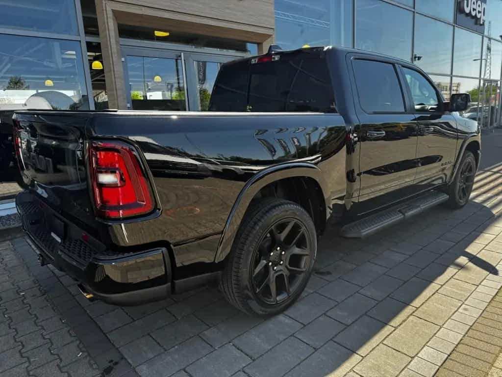 Dodge RAM 1500 Laramie Night Top Ausstattung 3 Jahre G null-photo-8