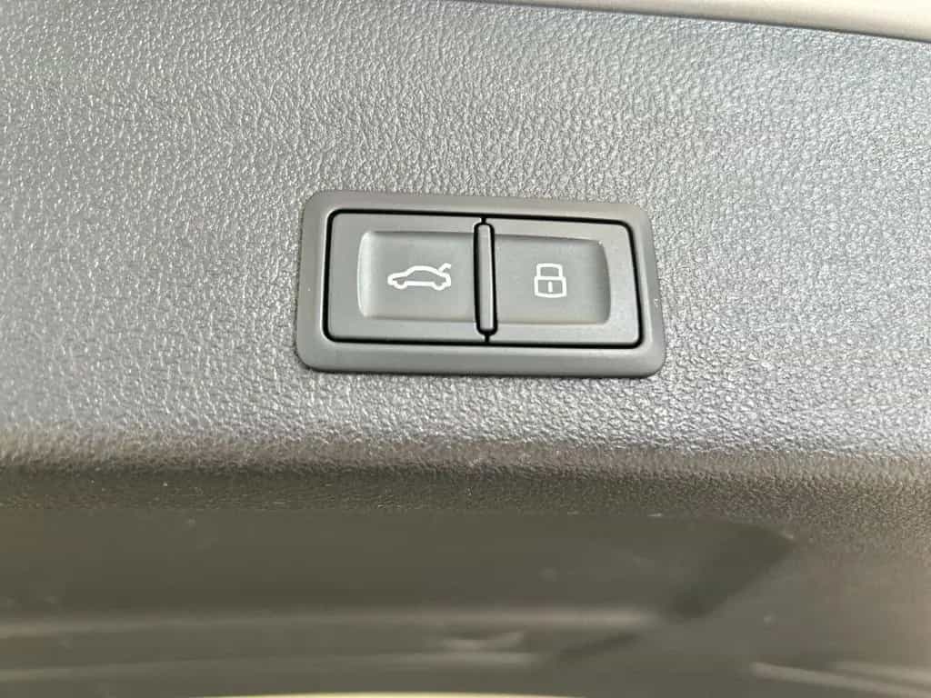 Audi A6 Avant 35 TDI Sport S-TRONIC+MATRIX+LEDER+PANO 07/2021-photo-24
