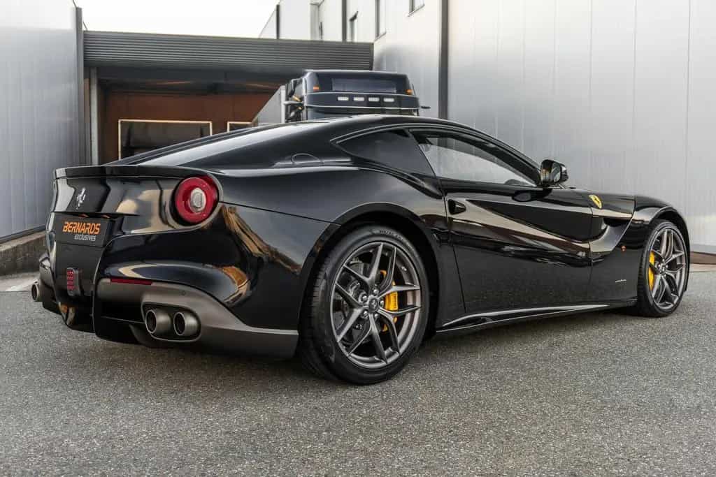 Ferrari F12 Berlinetta - Nero Daytona - Carbon LED - JBL 03/2014-photo-0
