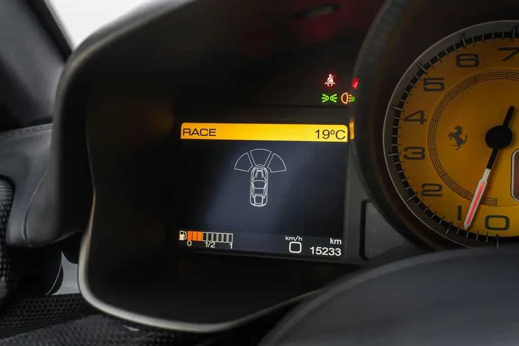 Ferrari F12 Berlinetta - Nero Daytona - Carbon LED - JBL 03/2014-photo-4