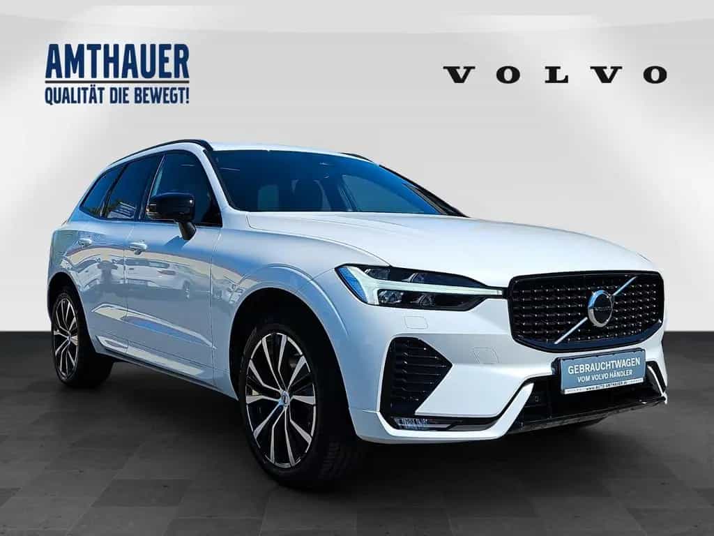Volvo XC60 B4 AWD Ultimate Dark AHK+PANORAMA+B&W 02/2023-photo-2