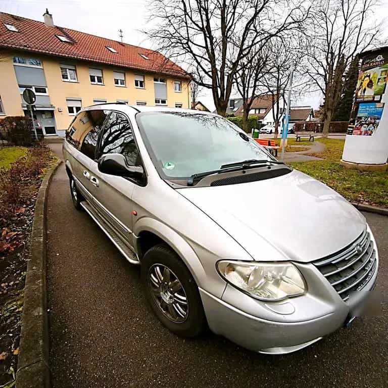 Chrysler Voyager T&C 3.3 + LPG TÜV 09/20... 06/2005-photo-2