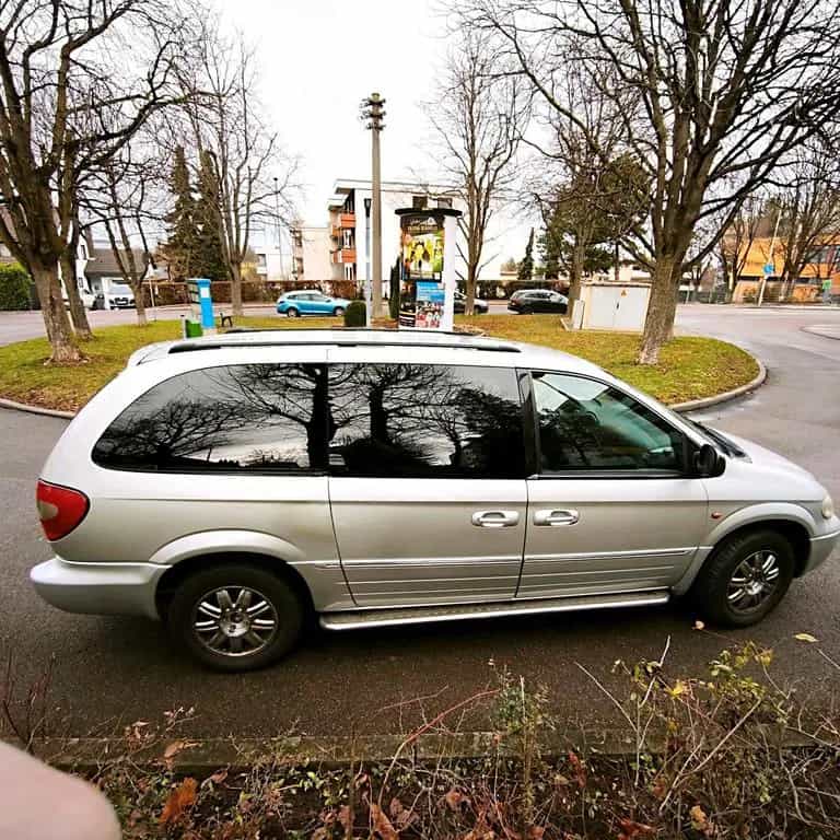 Chrysler Voyager T&C 3.3 + LPG TÜV 09/20... 06/2005-photo-5