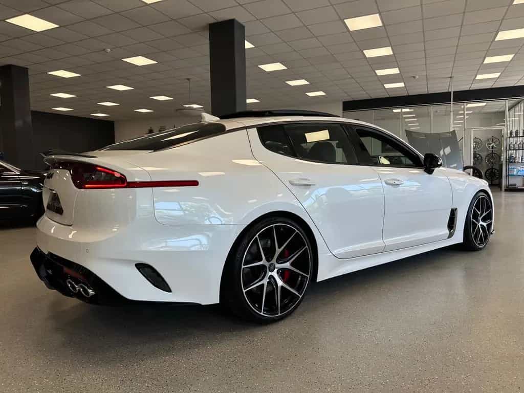 Kia Stinger 3.3 GT 4WD|360|H/K|Pano|20"|Bastuck|Serv 04/2018-photo-11