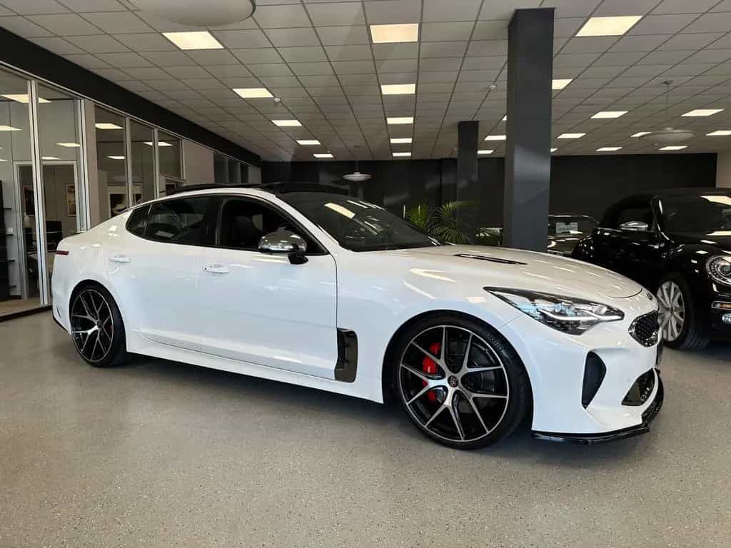 Kia Stinger 3.3 GT 4WD|360|H/K|Pano|20"|Bastuck|Serv 04/2018-photo-7