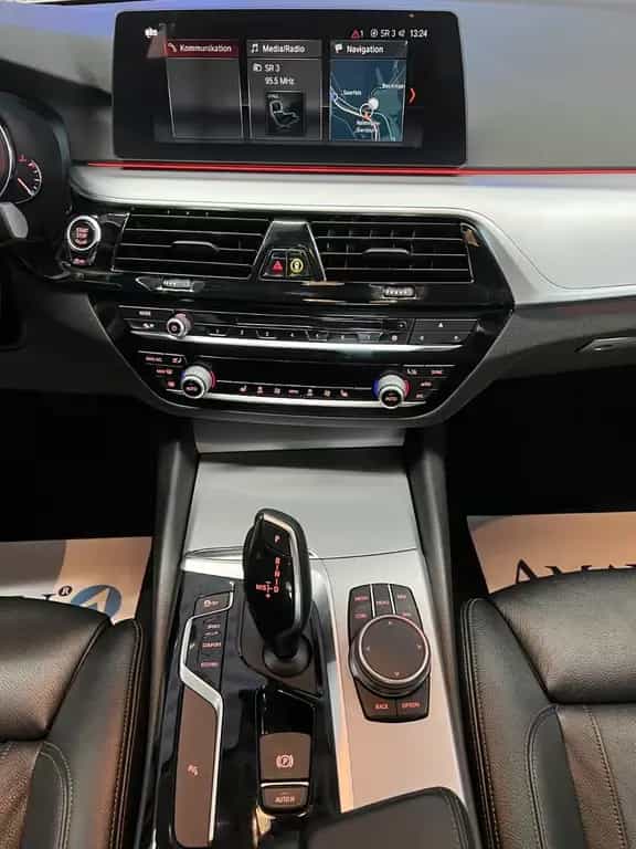 BMW 5 Series 520 d Limousine   (AMAN®) 05/2018-photo-8