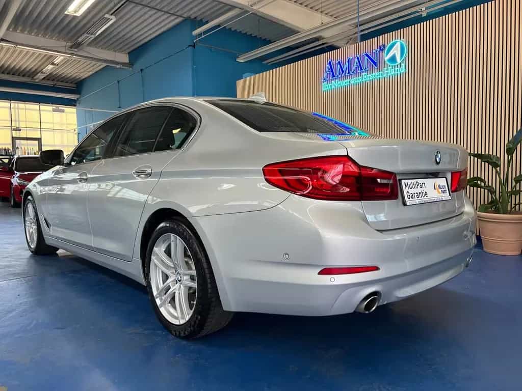 BMW 5 Series 520 d Limousine   (AMAN®) 05/2018-photo-1