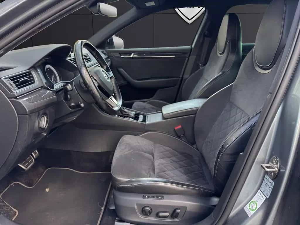 Skoda Superb Sportline 4x4 2.0 TSI Sthzg*Xenon*Navi*Le 07/2017-photo-19