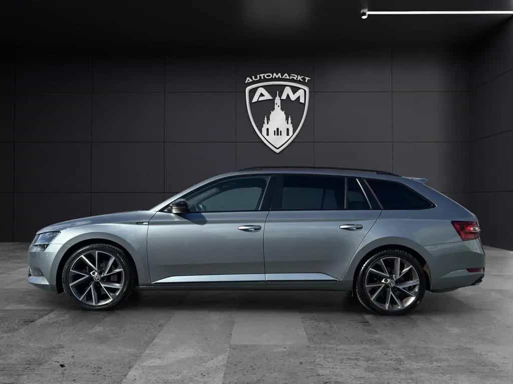Skoda Superb Sportline 4x4 2.0 TSI Sthzg*Xenon*Navi*Le 07/2017-photo-2