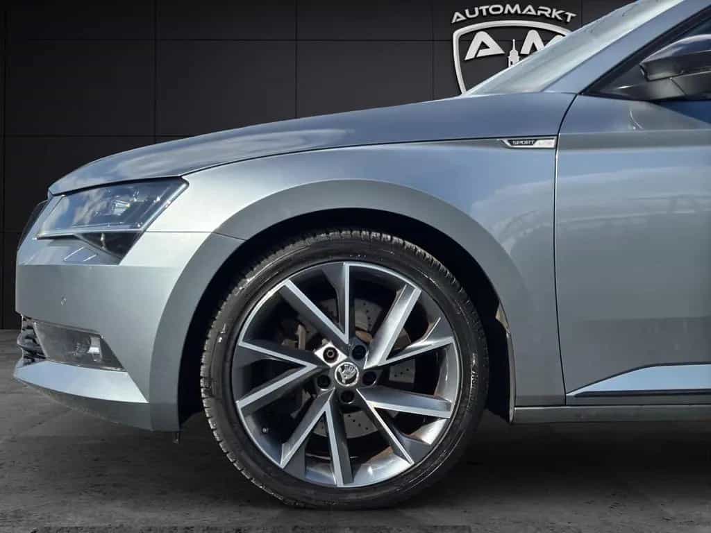 Skoda Superb Sportline 4x4 2.0 TSI Sthzg*Xenon*Navi*Le 07/2017-photo-25