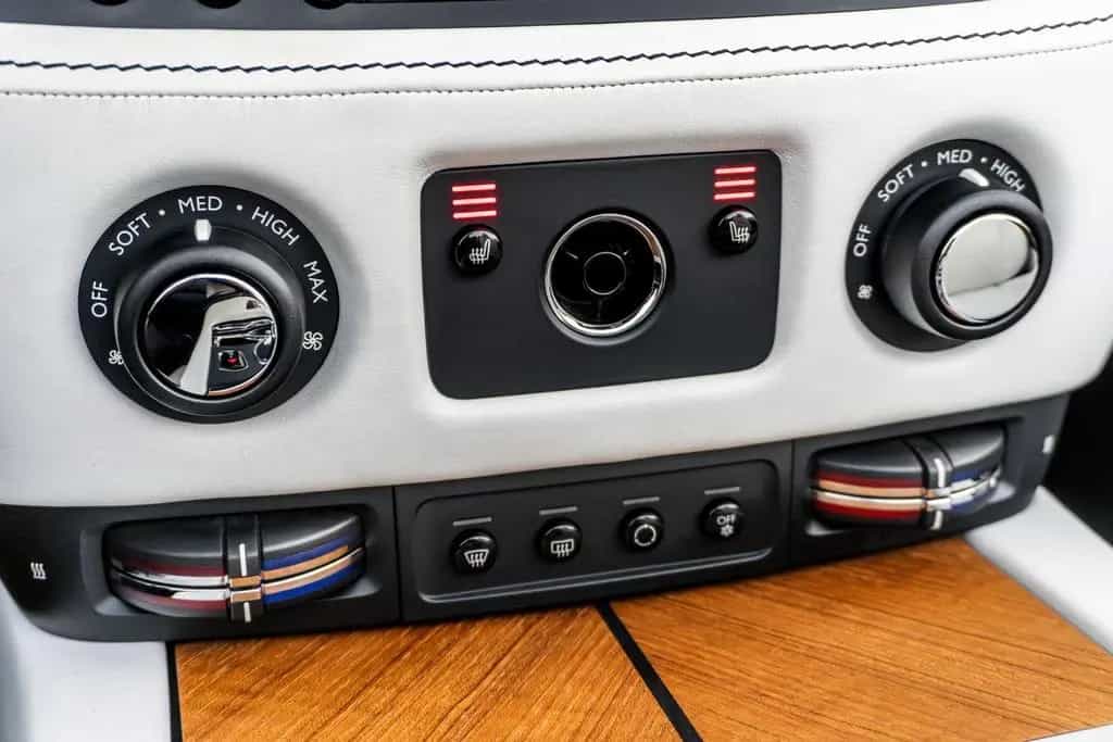 Rolls-Royce Dawn Concorso d Eleganza Edition - Carbon Aero 07/2017-photo-13