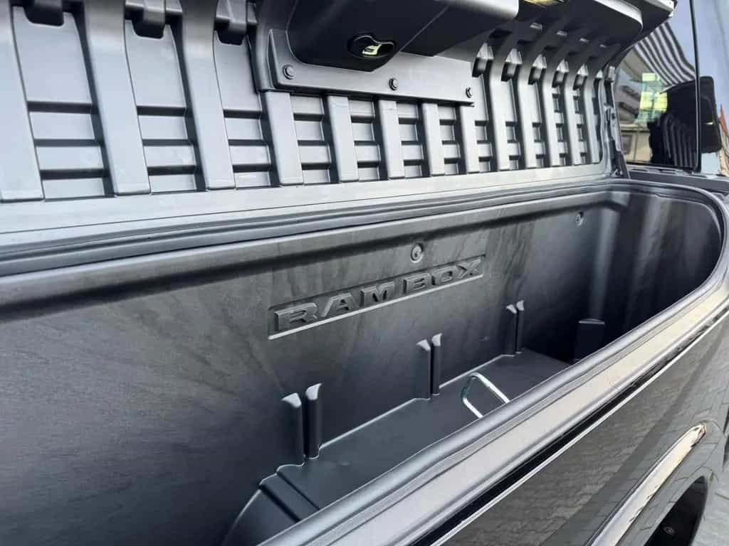 Dodge RAM 1500 Laramie Night BOX MWK TOP SOFORT null-photo-15