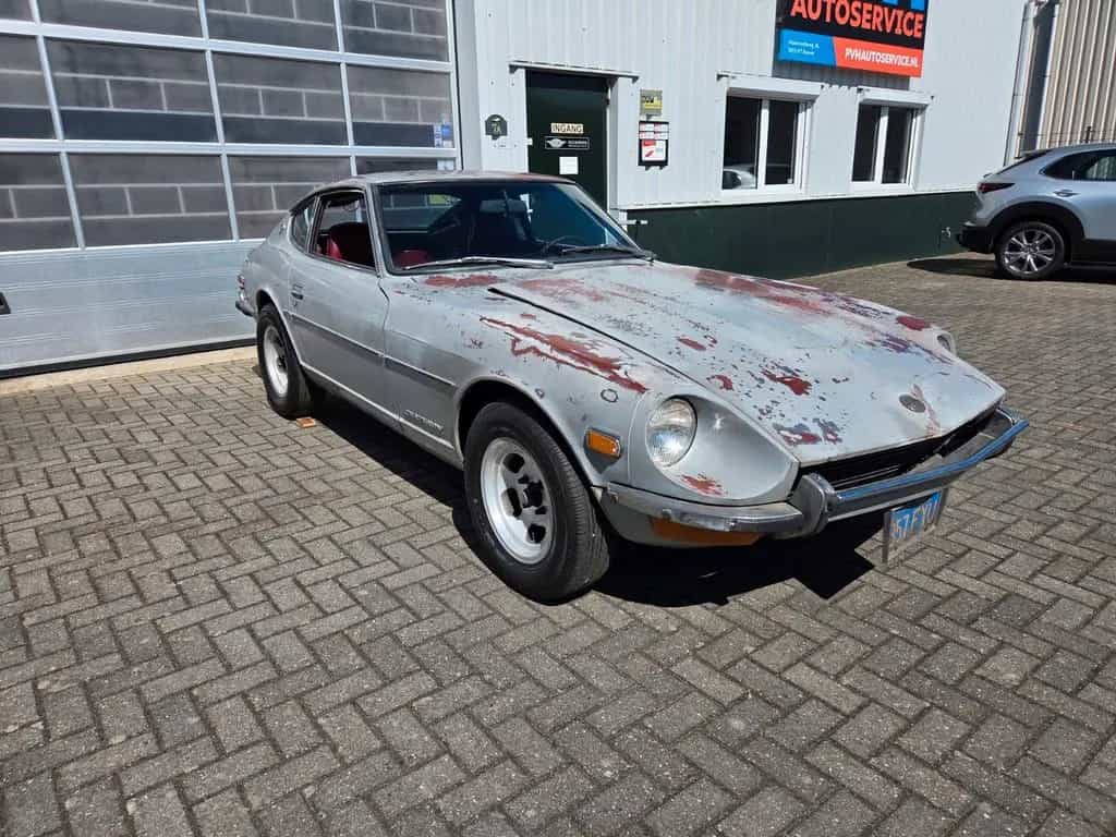 Datsun 240Z 06/1972-photo-5
