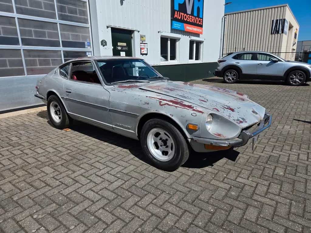 Datsun 240Z 06/1972-photo-6