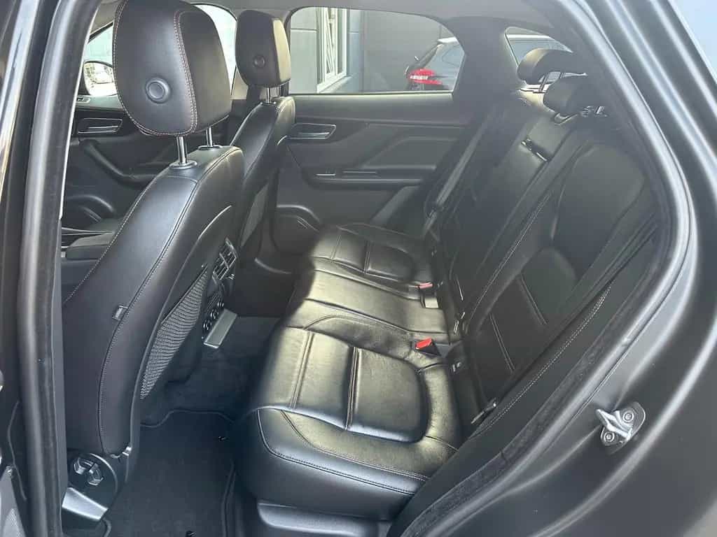Jaguar F-Pace 2.0d Prestige AWD*Rentnerfzg*19Tkm*S-Heft 08/2017-photo-12