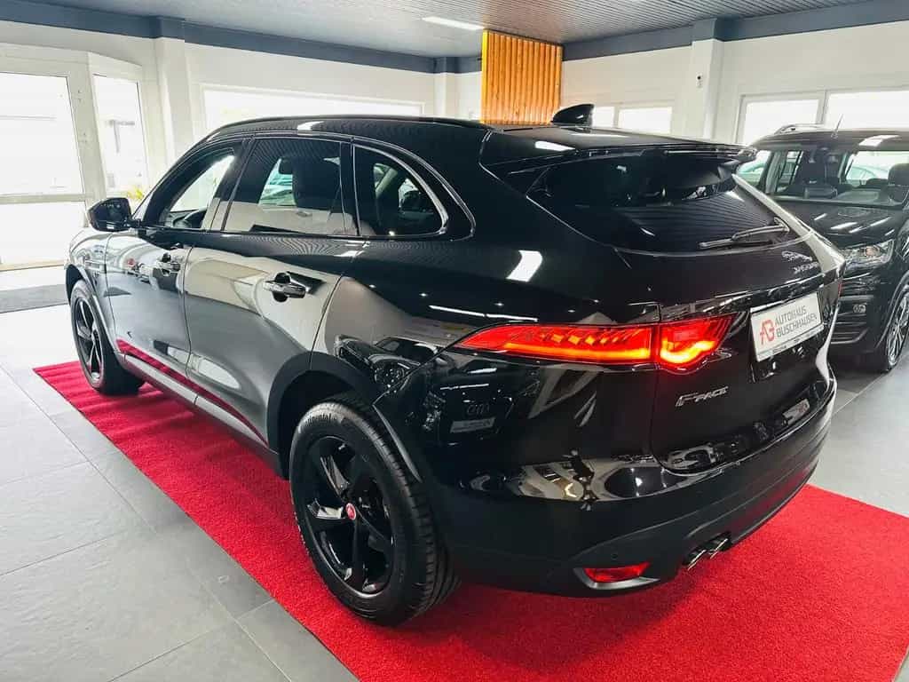 Jaguar F-Pace 2.0d Prestige AWD*Rentnerfzg*19Tkm*S-Heft 08/2017-photo-2