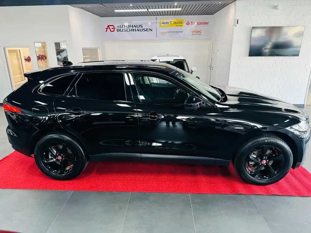 Jaguar F-Pace 2.0d Prestige AWD*Rentnerfzg*19Tkm*S-Heft 08/2017-photo-6