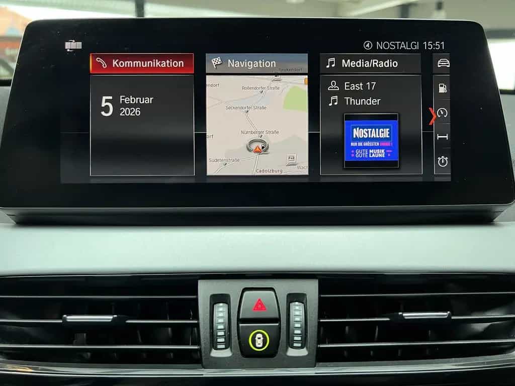 BMW X1 sDrive 18i Navi RFK LED SHZ VOLLFOLIERUNG 10/2020-photo-17