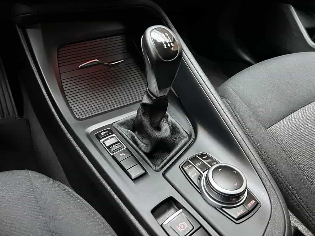 BMW X1 sDrive 18i Navi RFK LED SHZ VOLLFOLIERUNG 10/2020-photo-25