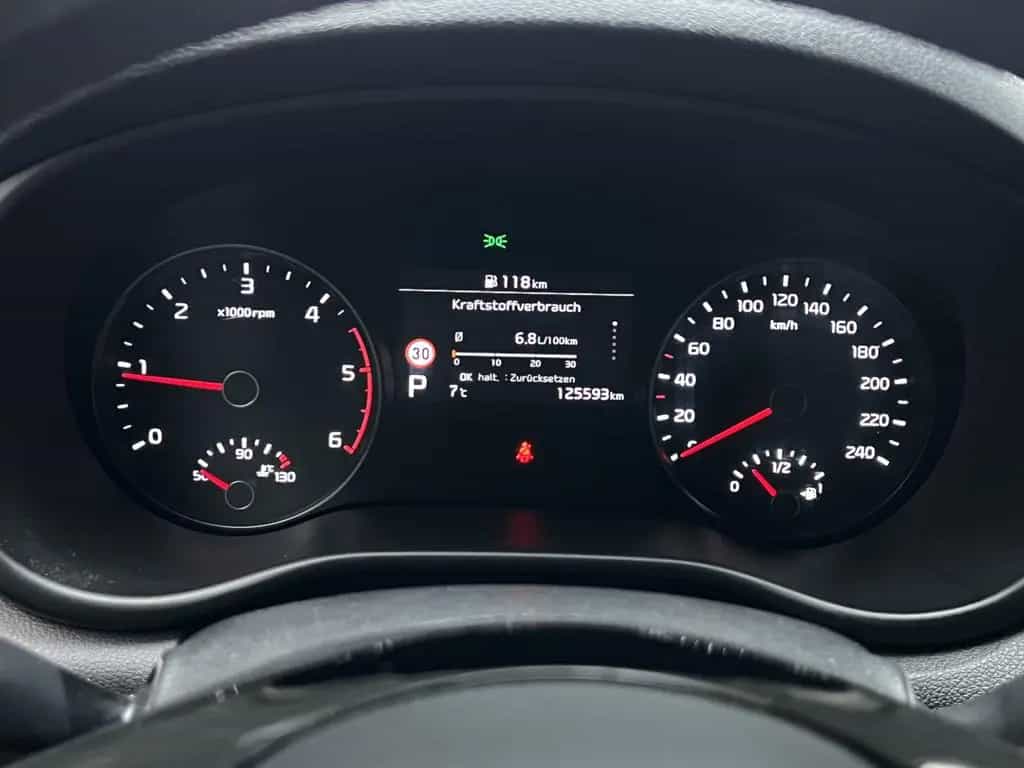 Kia Sportage GT-Line 4WD Panorama 360°Kamera Navi 04/2019-photo-12