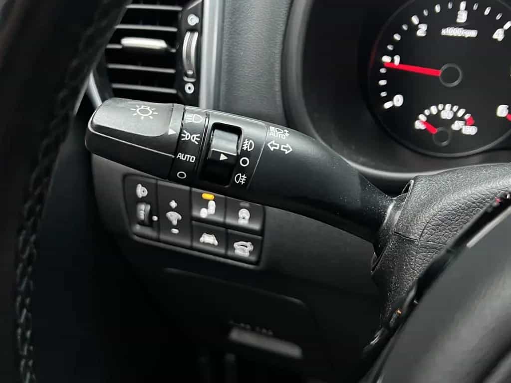 Kia Sportage GT-Line 4WD Panorama 360°Kamera Navi 04/2019-photo-24