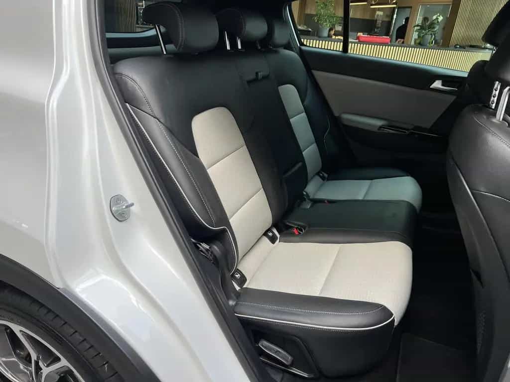 Kia Sportage GT-Line 4WD Panorama 360°Kamera Navi 04/2019-photo-29