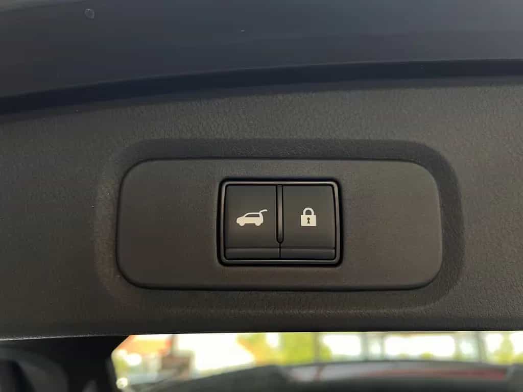 Nissan Qashqai Tekna 4x4 Panorama Automatik Design 12/2022-photo-29