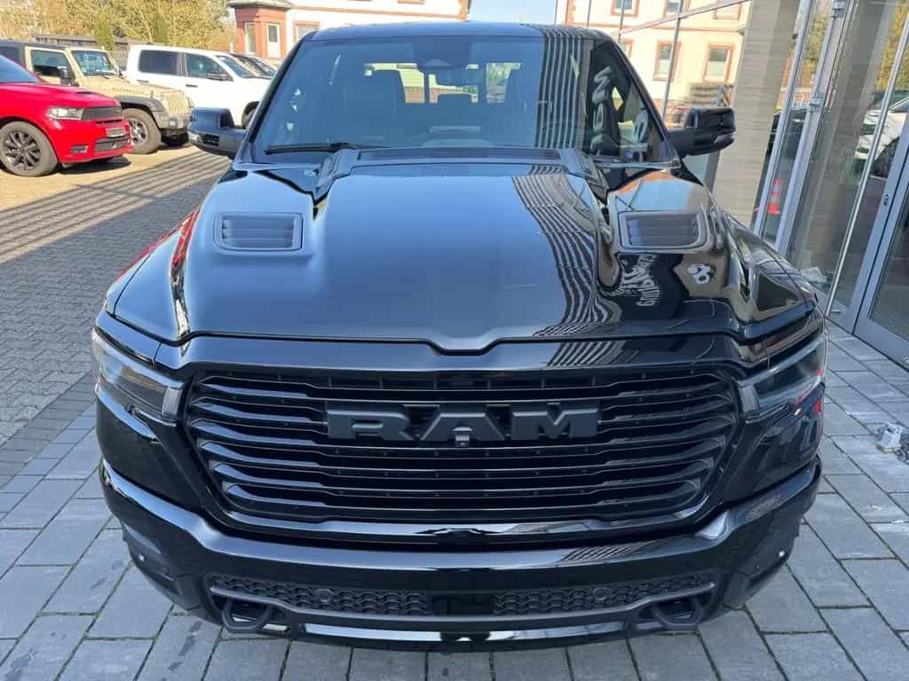 Dodge RAM 1500 Laramie Night 3 Jahre Garantie ab 0,99% null-photo-4
