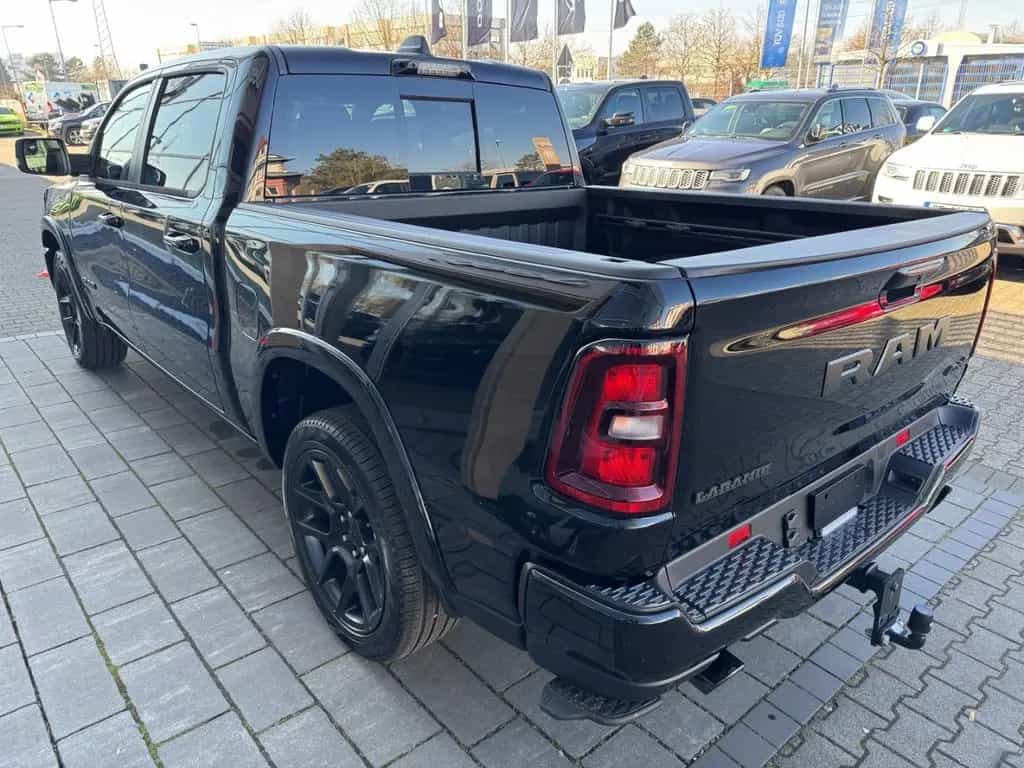 Dodge RAM 1500 Laramie Night 3 Jahre Garantie ab 0,99% null-photo-9