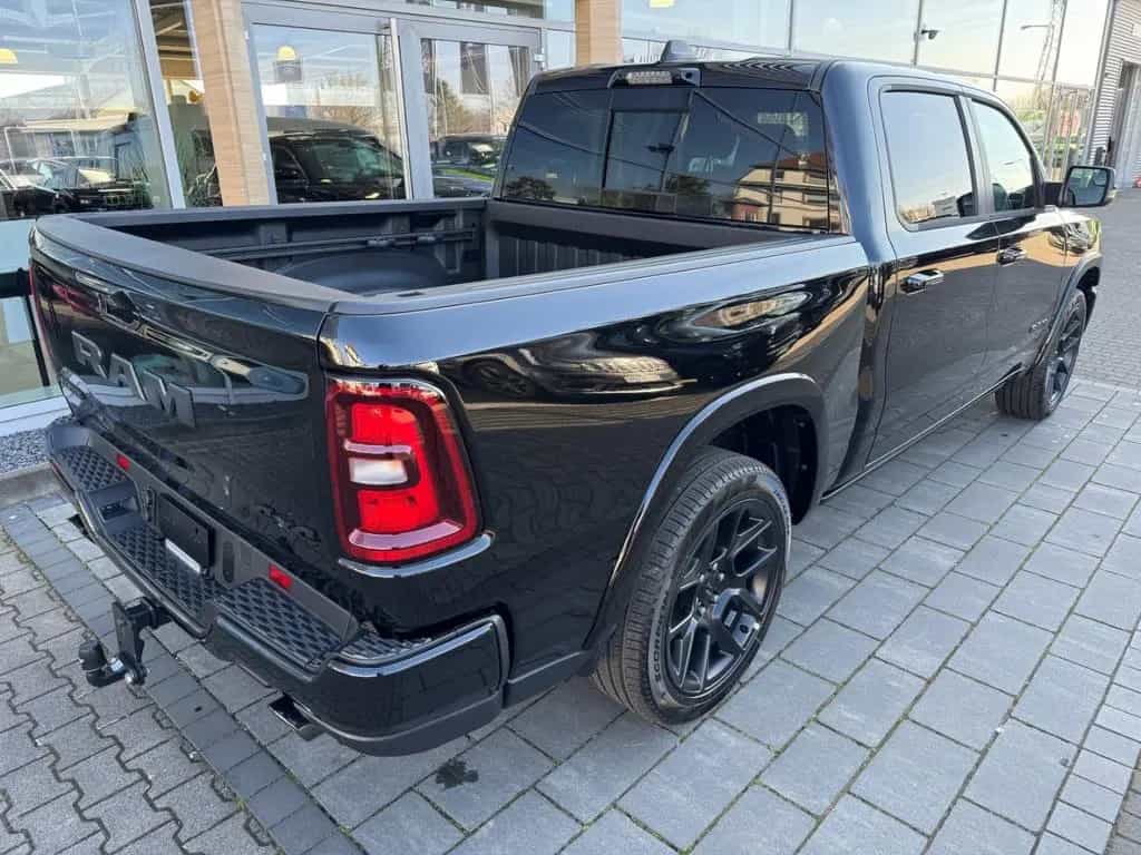 Dodge RAM 1500 Laramie Night 3 Jahre Garantie ab 0,99% null-photo-15