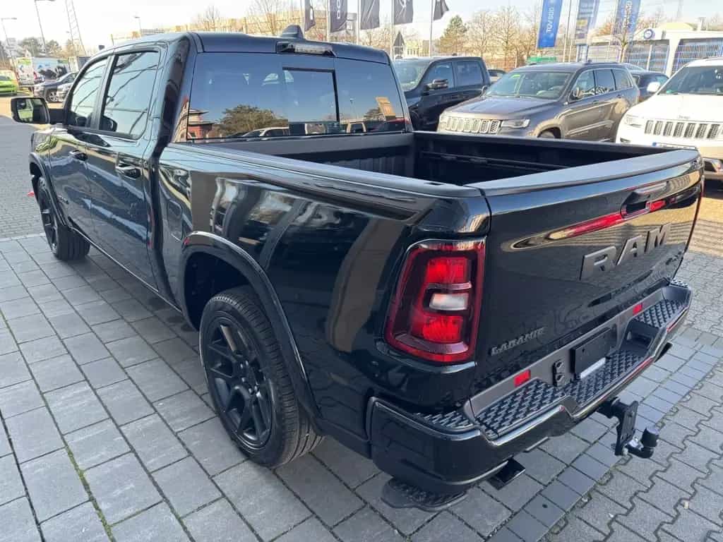 Dodge RAM 1500 Laramie Night 3 Jahre Garantie ab 0,99% null-photo-9