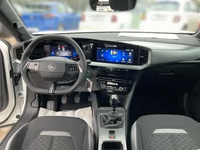 Opel Mokka Edition 1.2 +Allwetter+LHZ+SHZ+LED+ 04/2026-photo-9