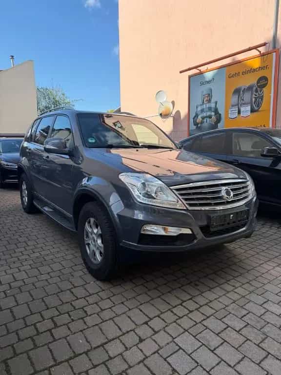 Ssangyong Rexton 4WD 7-Sitzer Leder 05/2017-photo-0