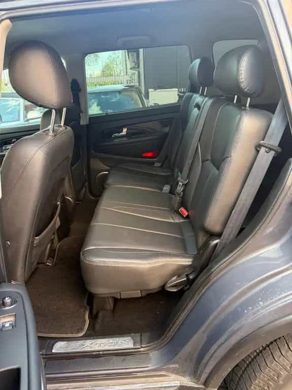 Ssangyong Rexton 4WD 7-Sitzer Leder 05/2017-photo-8