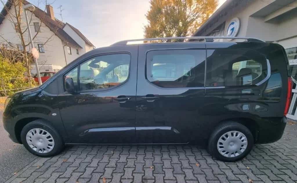 Opel Combo Life L2/XL 7 SITZE + AHK aus 1. Hand 10/2020-photo-6