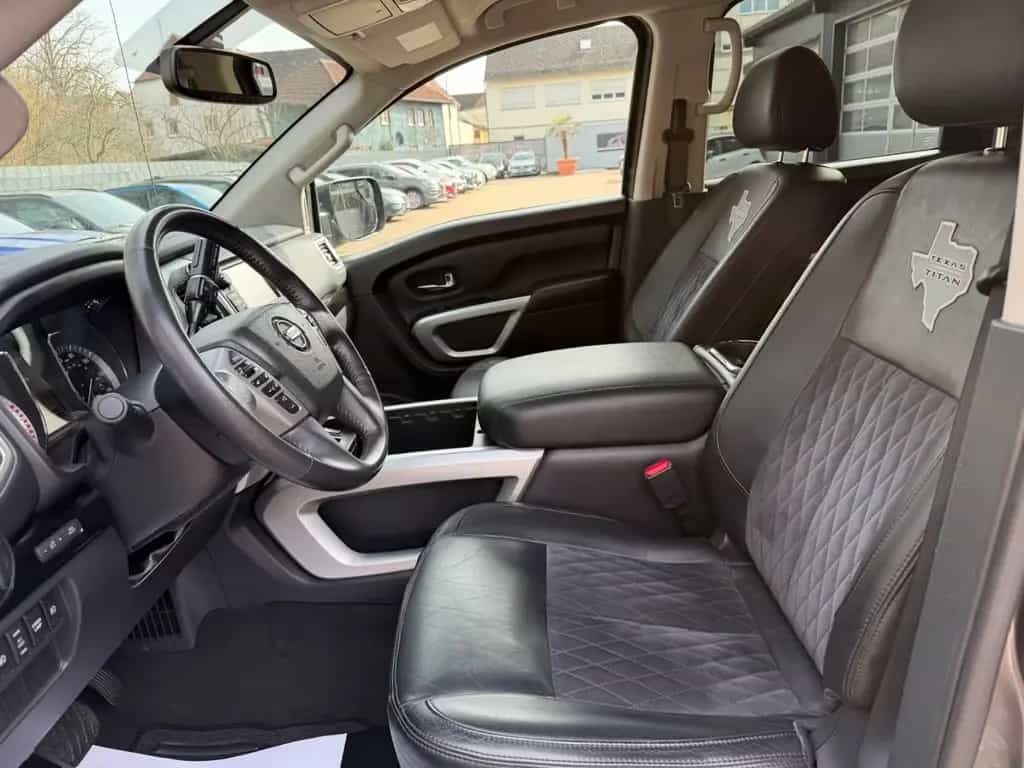 Nissan Titan 5.6L V8 Pick-Up Texas Titan 3500kg Ahk 07/2017-photo-11