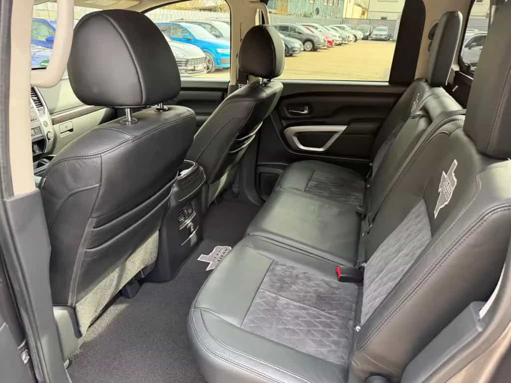 Nissan Titan 5.6L V8 Pick-Up Texas Titan 3500kg Ahk 07/2017-photo-17