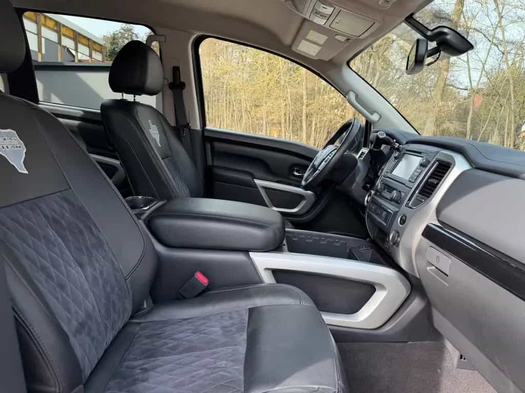 Nissan Titan 5.6L V8 Pick-Up Texas Titan 3500kg Ahk 07/2017-photo-20
