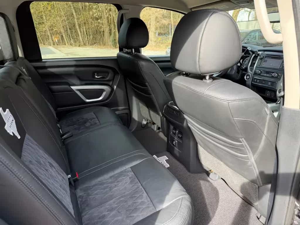 Nissan Titan 5.6L V8 Pick-Up Texas Titan 3500kg Ahk 07/2017-photo-22
