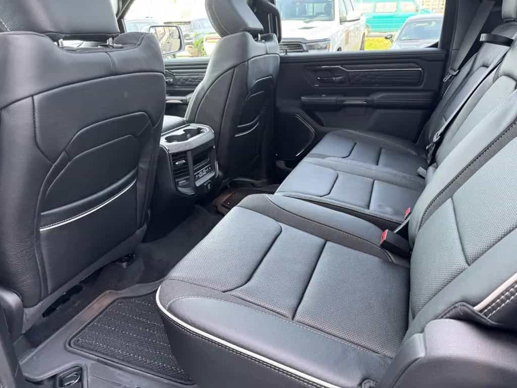 Dodge RAM 1500 Limited Massage VOLL HUD Luftfederung A null-photo-21