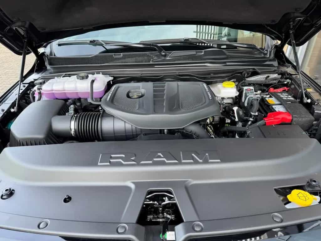 Dodge RAM 1500 Limited Massage VOLL HUD Luftfederung A null-photo-26