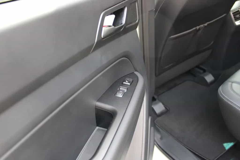 KGM Musso Black 6AT 4WD null-photo-18