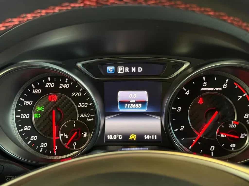 Mercedes-Benz CLA-Class AMG 4Matic Performance Sitze LED Perf AGA 02/2018-photo-16