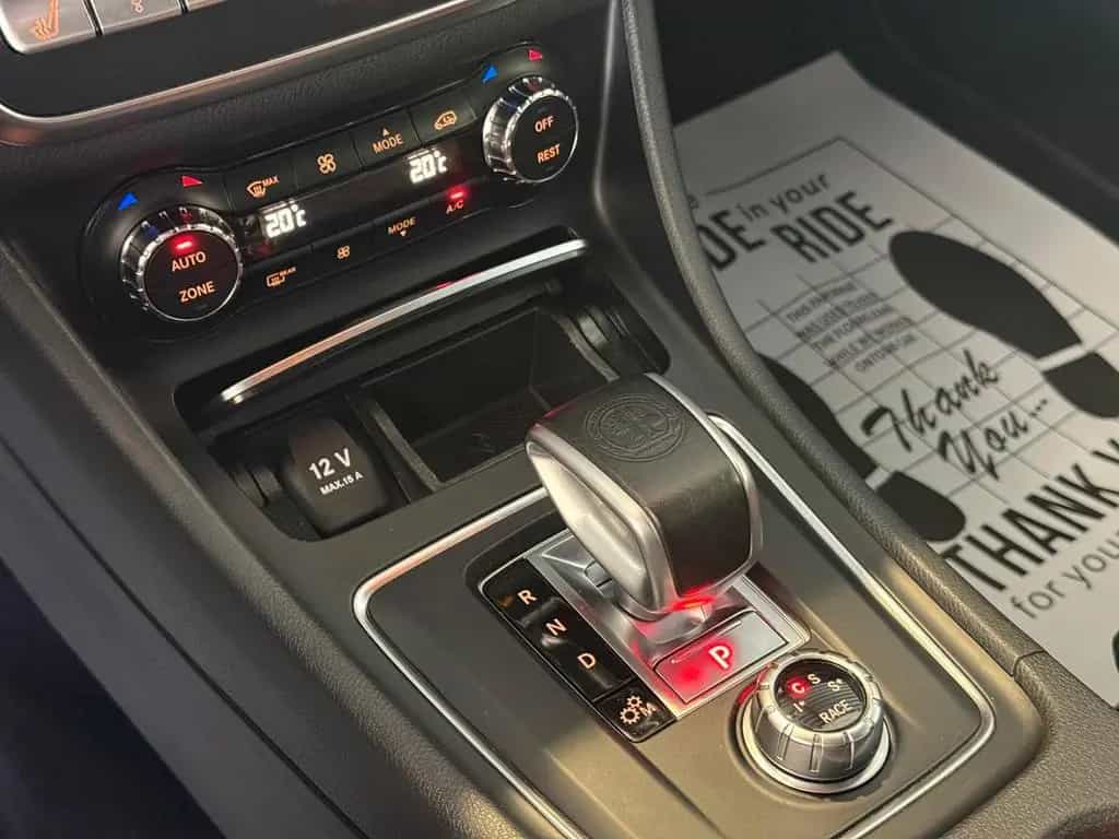 Mercedes-Benz CLA-Class AMG 4Matic Performance Sitze LED Perf AGA 02/2018-photo-17