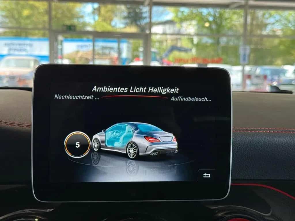 Mercedes-Benz CLA-Class AMG 4Matic Performance Sitze LED Perf AGA 02/2018-photo-23