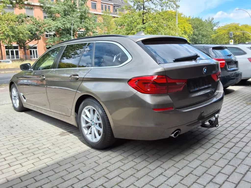 BMW 5 Series 520 DA Touring Automatik,Pano,Navi, 04/2019-photo-1