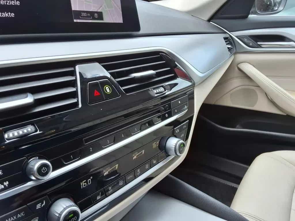 BMW 5 Series 520 DA Touring Automatik,Pano,Navi, 04/2019-photo-13
