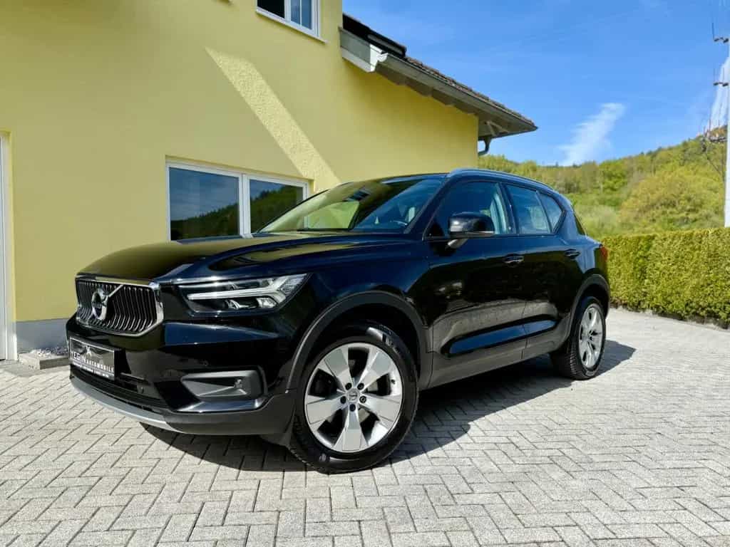 Volvo XC40 XC 40 Momentum Pro 2WD-LED-AHK-Kamera 07/2021-photo-1